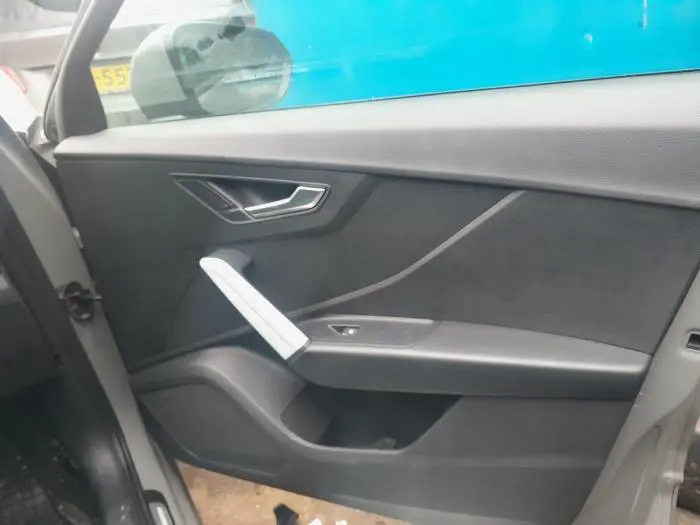 Revêtement portière 4portes avant droite Audi Q2