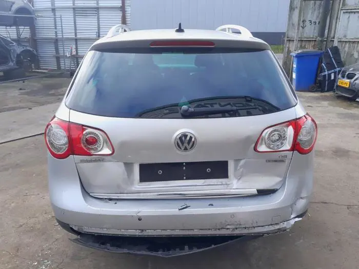 Moteur essuie-glace arrière Volkswagen Passat