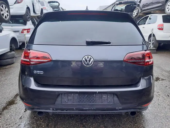 Ceinture de sécurité arrière centre Volkswagen Golf