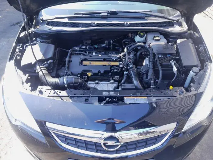 Boîtier filtre à air Opel Astra