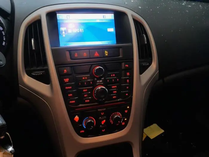 Système navigation Opel Astra