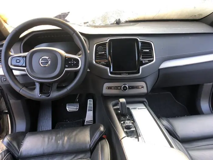 Display unité de contrôle multi media Volvo XC90