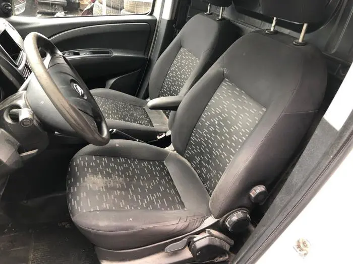 Veiligheidsgordel links-voor Opel Combo