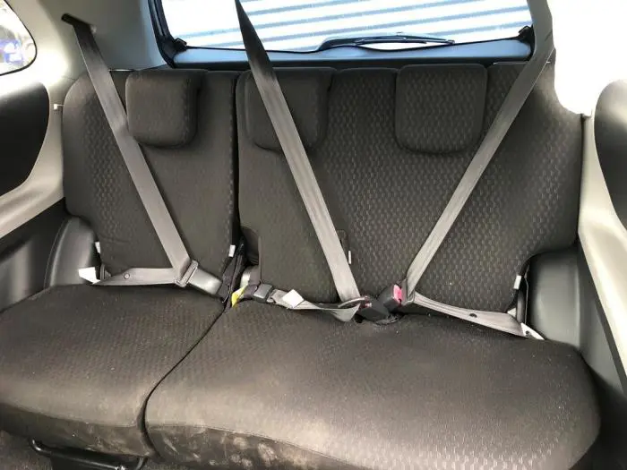 Ceinture de sécurité arrière centre Toyota Yaris