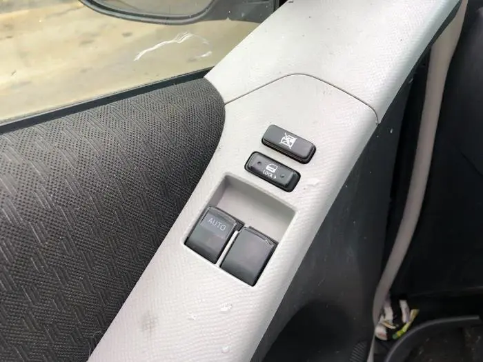 Commutateur vitre électrique Toyota Yaris
