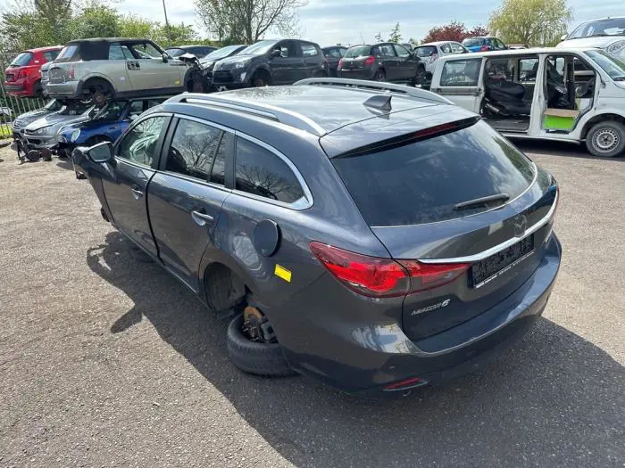Ceinture de sécurité arrière centre Mazda 6.